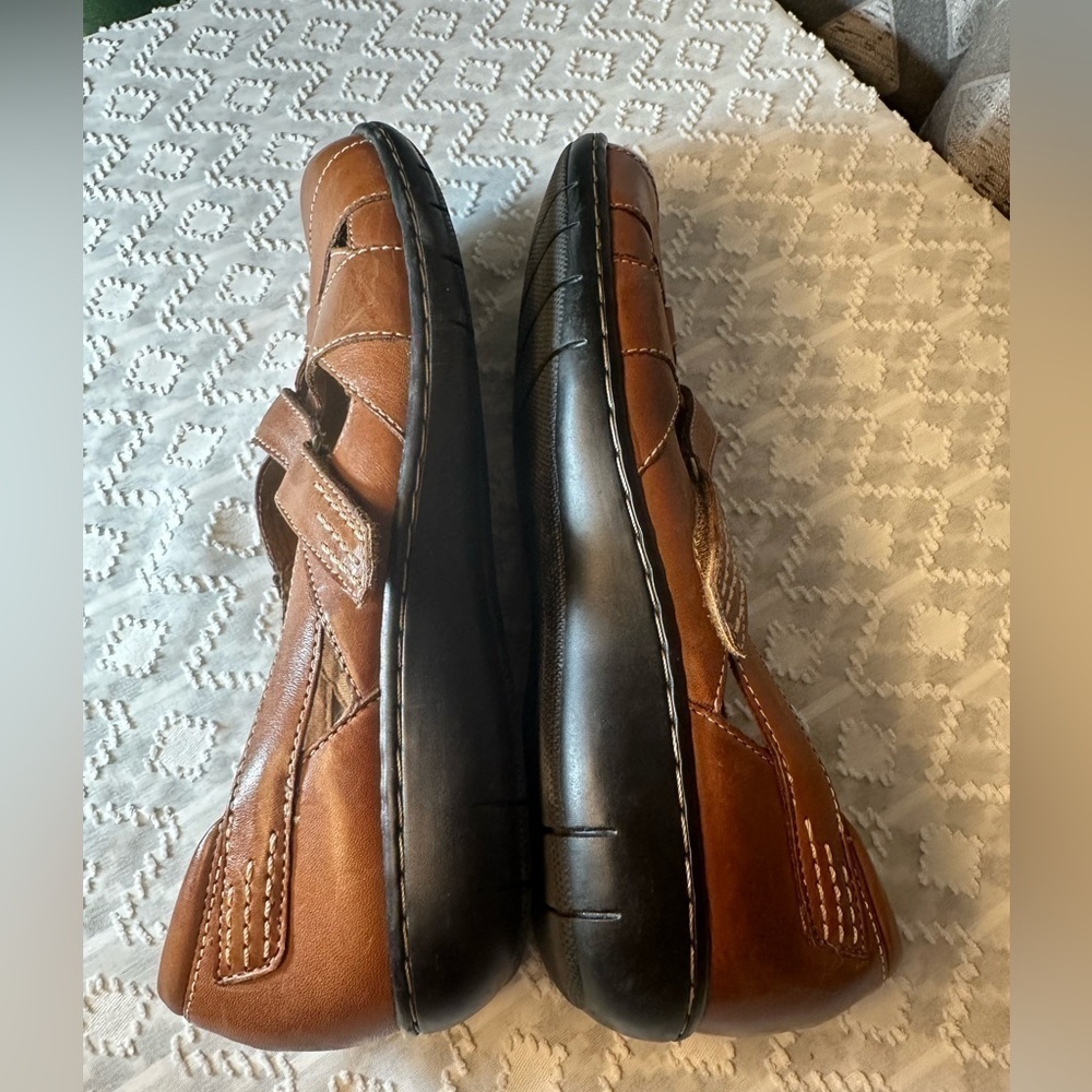 Clark’s Bendable Tan Leather Mary Jane Women’s Shoes Size 8 M - Picture 4 of 9